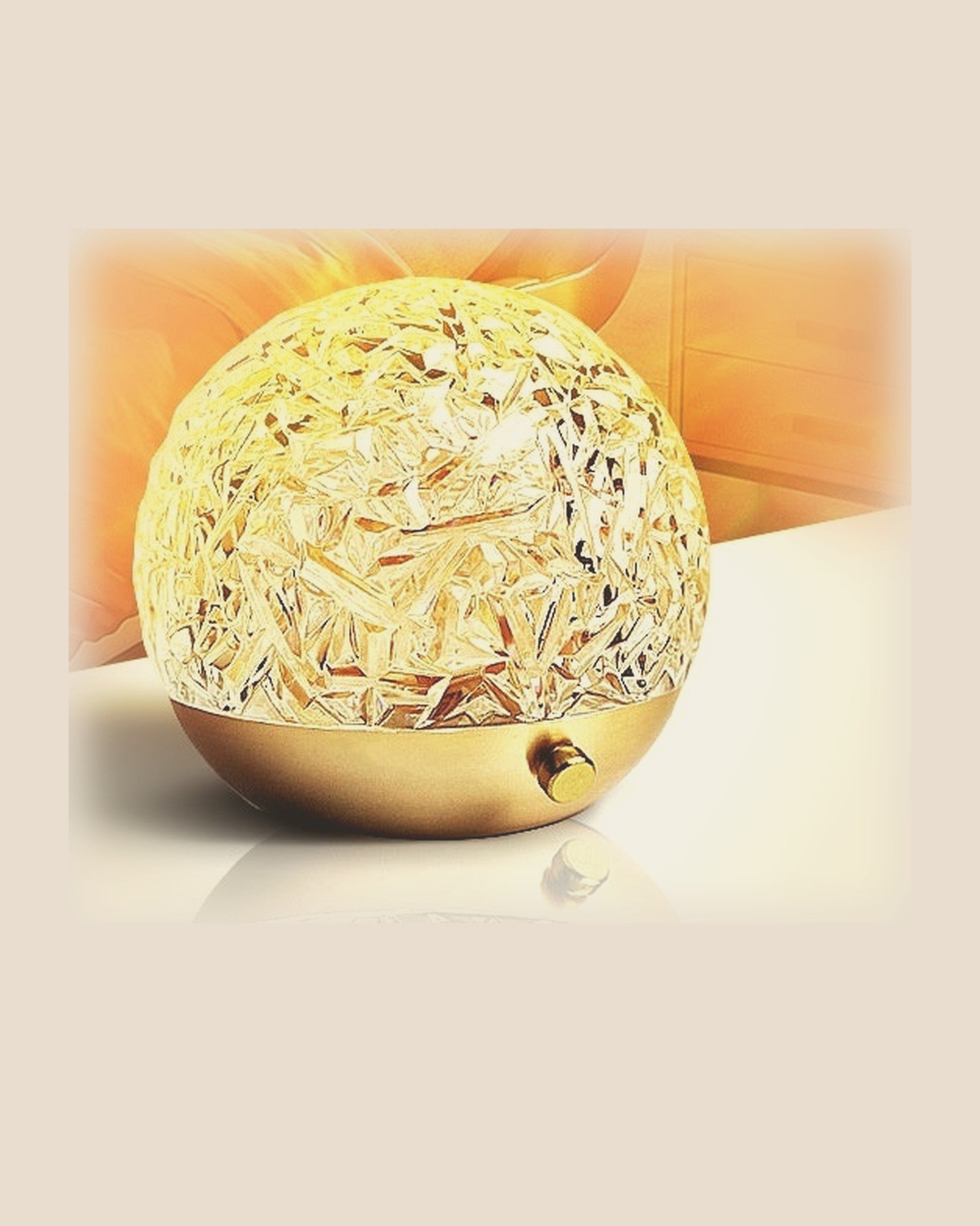 La Marée water ripple lamp sphere on cream