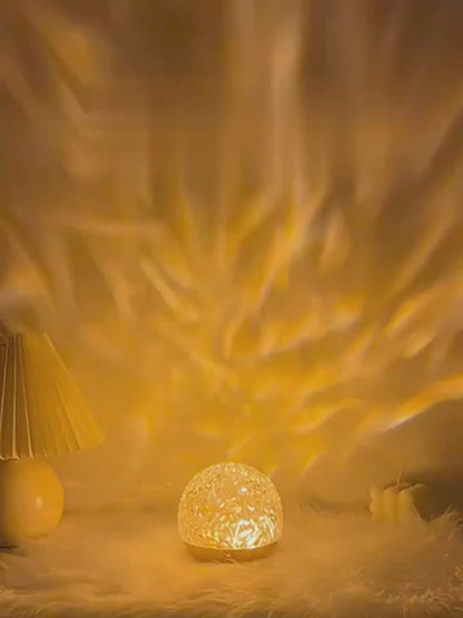 Video: La Marée casting rippling light across a room